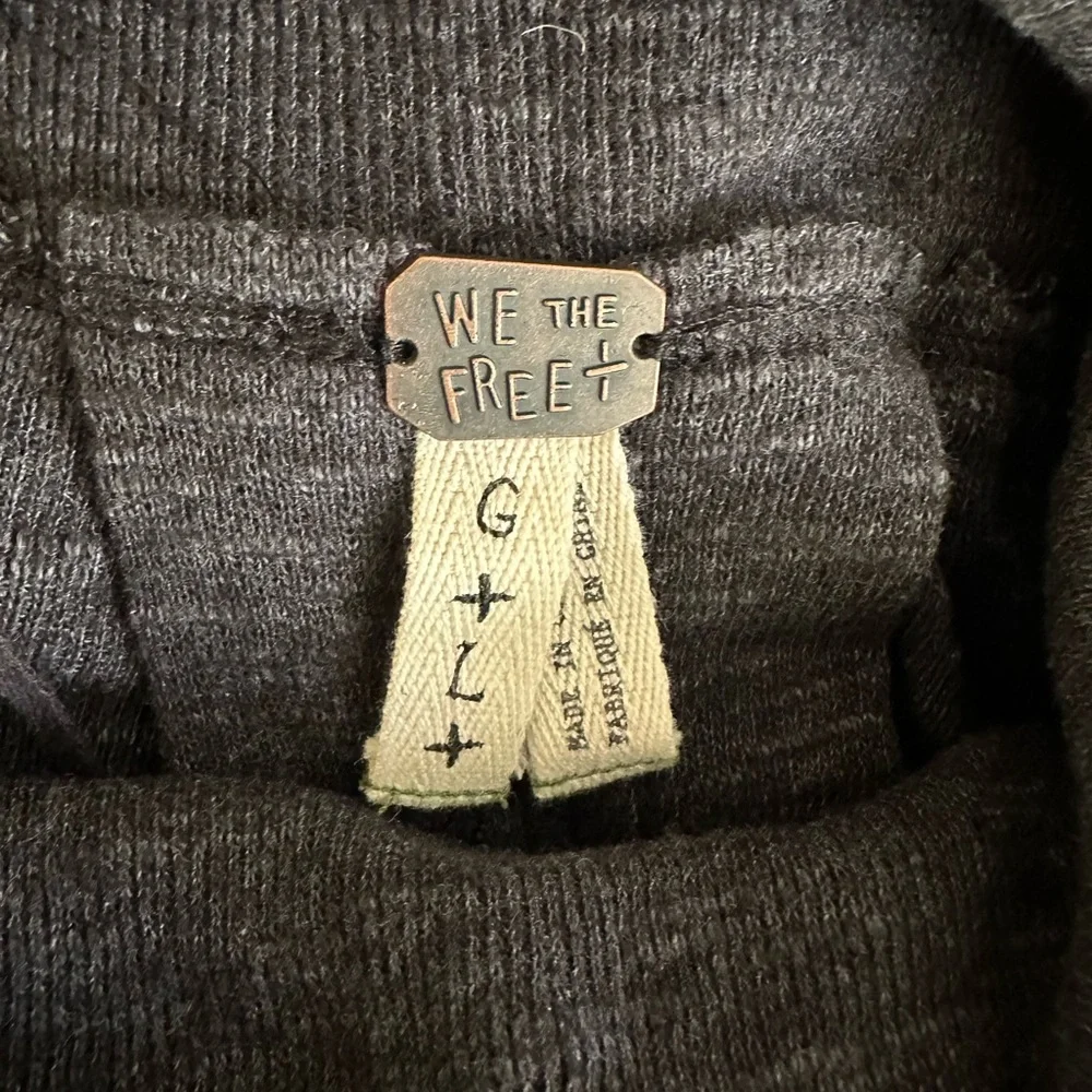 We the Free Split back Turtleneck - Picture 4 of 8